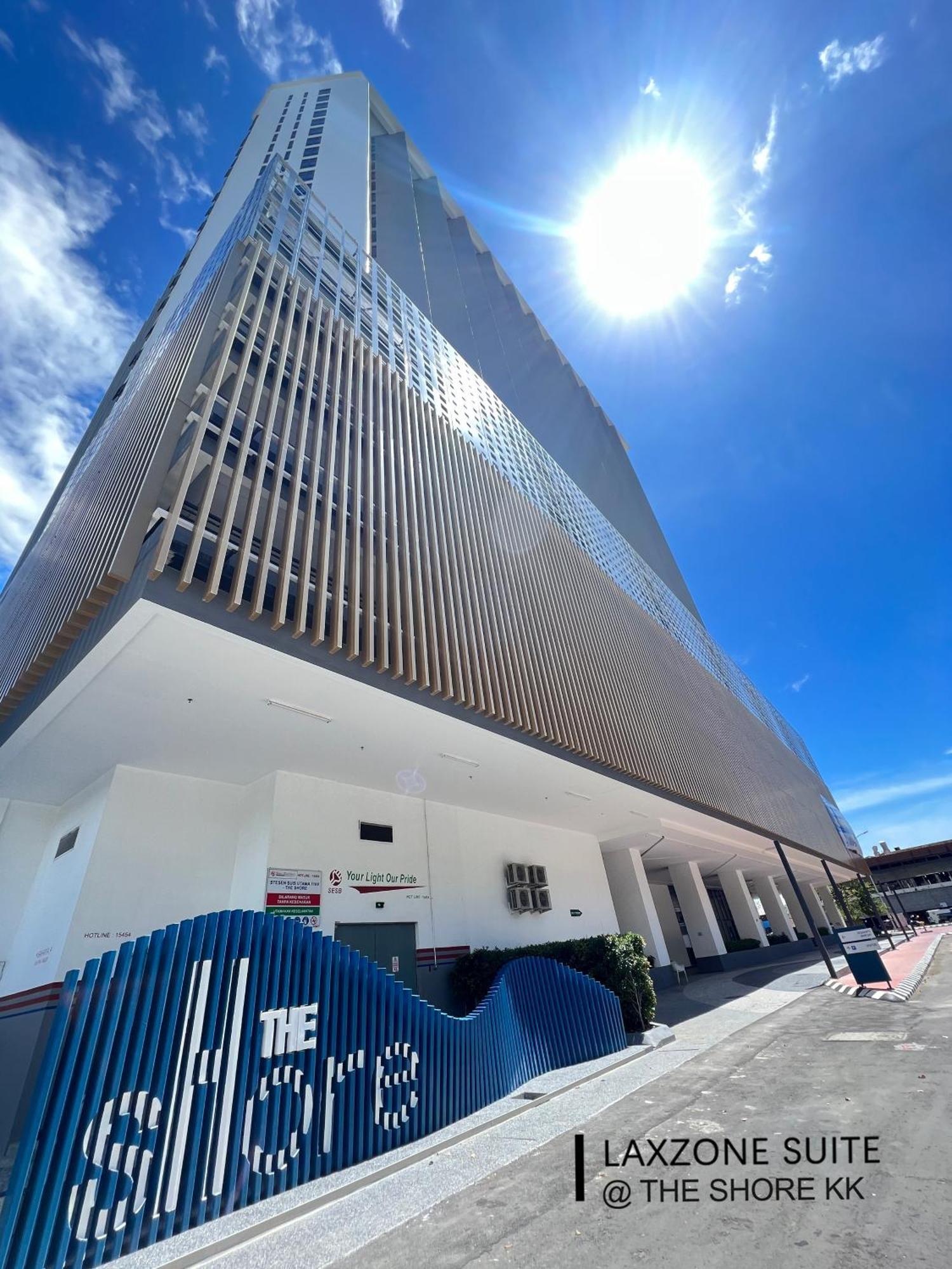 The Shore Cbd Kota Kinabalu By Laxzone Suite 外观 照片