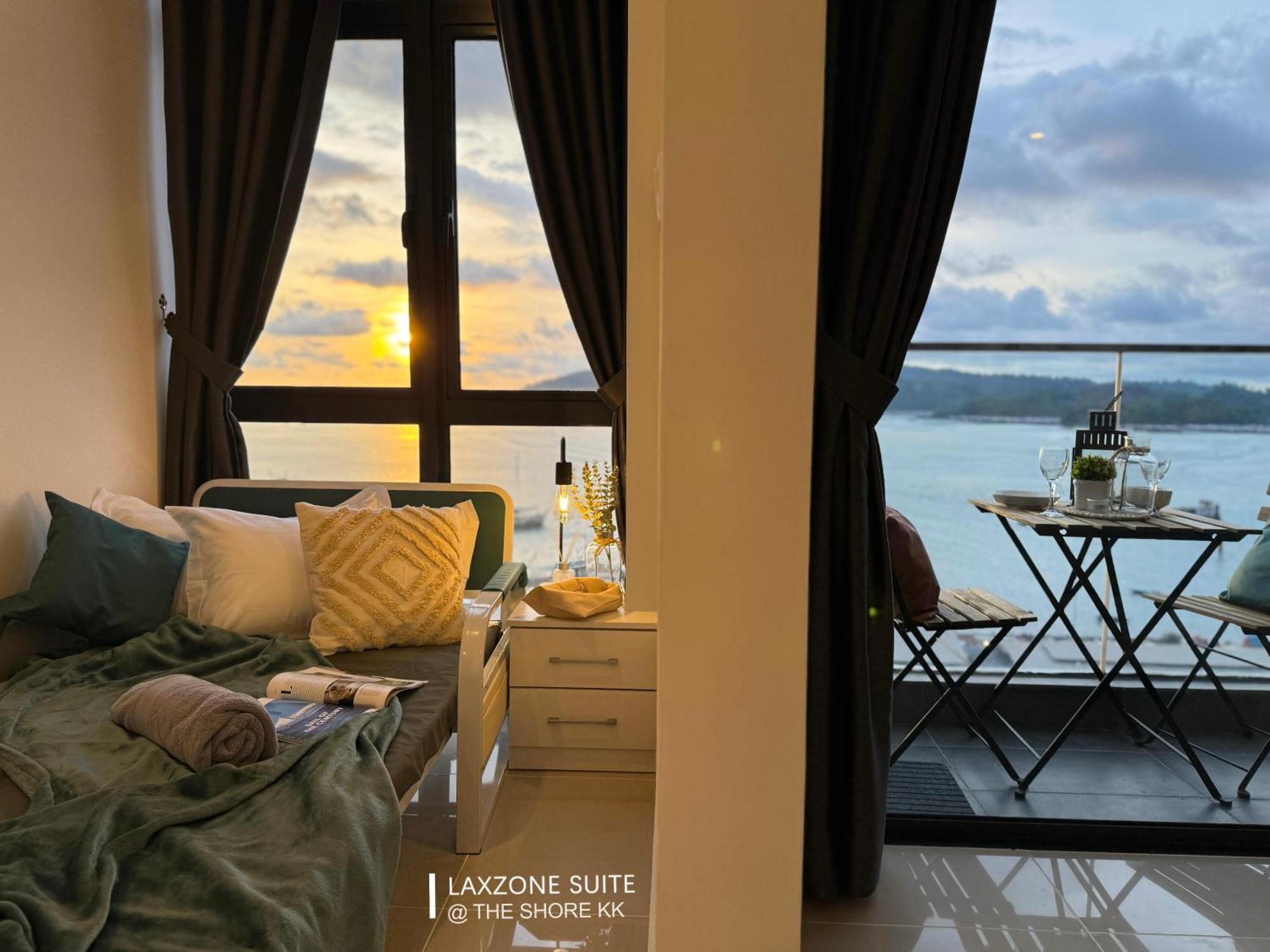 The Shore Cbd Kota Kinabalu By Laxzone Suite 外观 照片