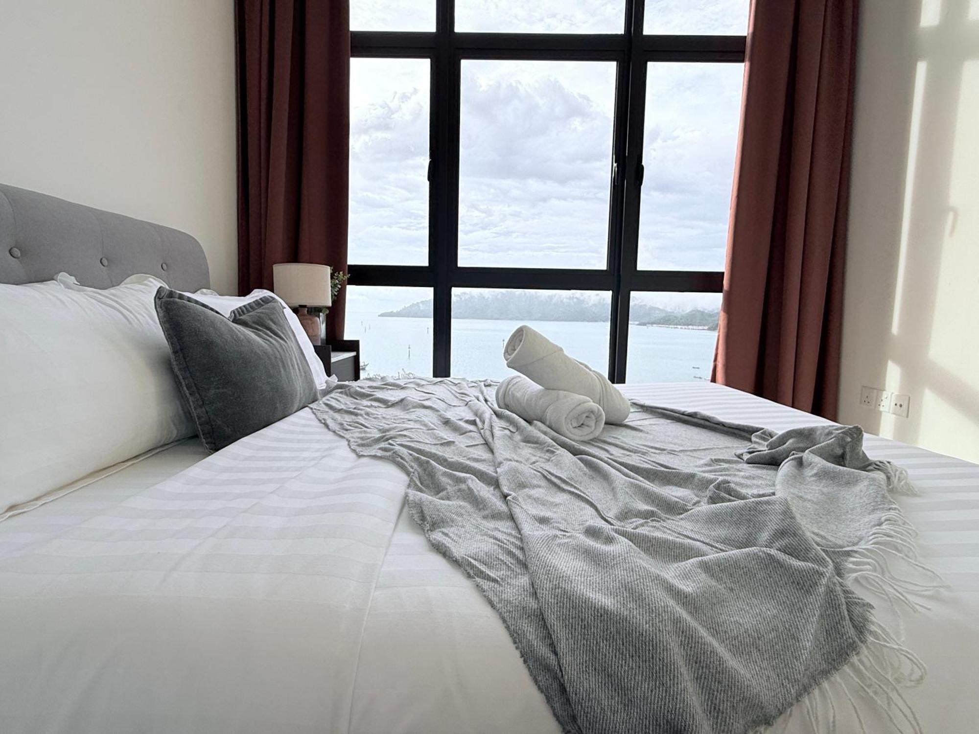 The Shore Cbd Kota Kinabalu By Laxzone Suite 外观 照片